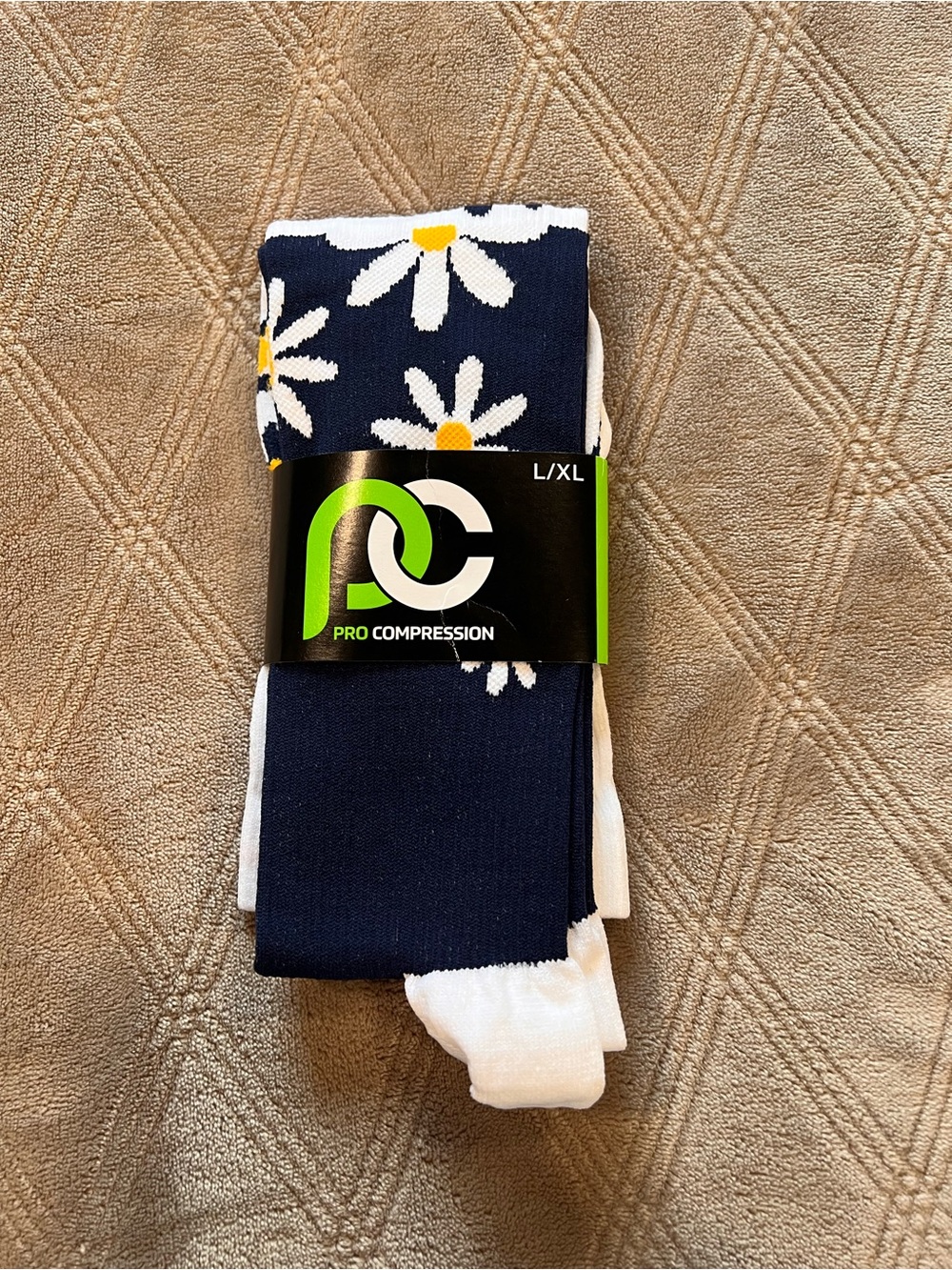 Women’s Navy Daisy Compression Socks - L/XL